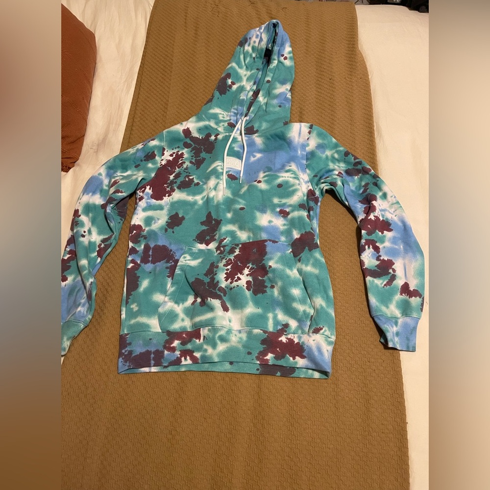 Aeropostale Tie-Dye Hoodie in Teal and Maroon size M